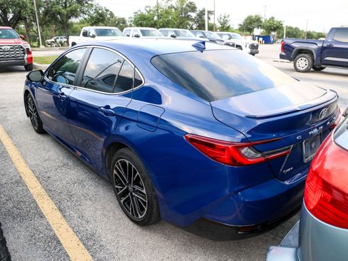 Certified 2025 Toyota Camry XLE FWD image 8