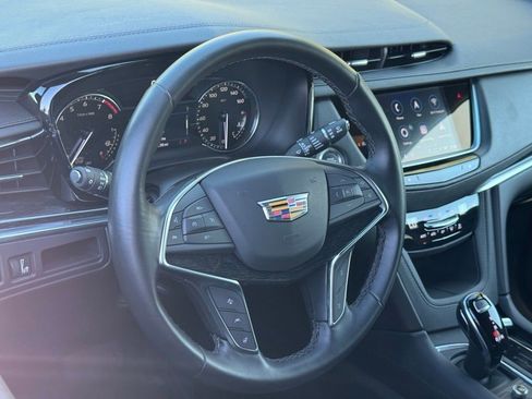Certified 2025 Cadillac XT5 Premium Luxury image 21