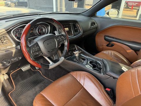 Used 2016 Dodge Challenger SRT w/ Technology Group RWD image 27