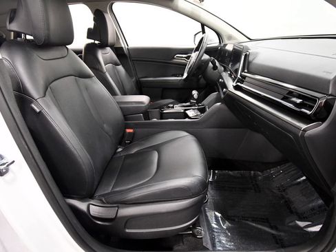 Certified 2023 Kia Sportage EX AWD/4WD image 18