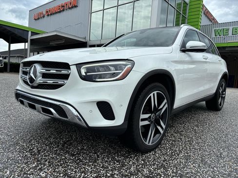 Used 2021 Mercedes-Benz GLC 300 w/ Premium Package image 9