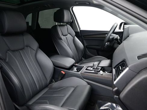 Used 2024 Audi Q5 2.0T Premium w/ Convenience Package AWD/4WD image 10