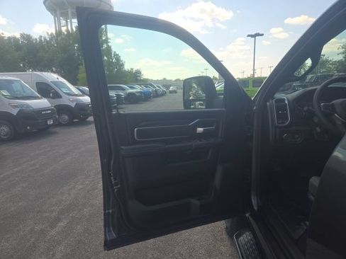 Used 2026 RAM 2500 Big Horn AWD/4WD image 13
