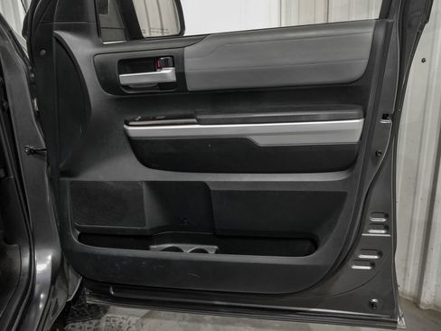 Used 2018 Toyota Tundra Limited AWD/4WD image 40