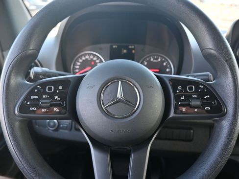 Used 2023 Mercedes-Benz Sprinter 144 Cargo image 11
