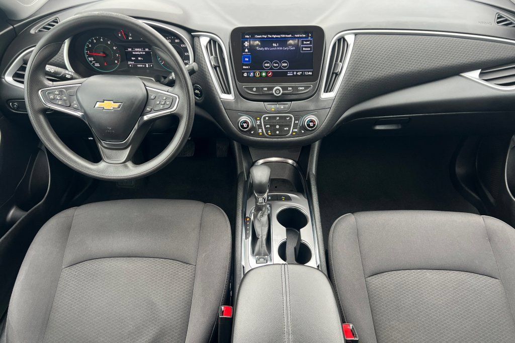 Used 2024 Chevrolet Malibu LT FWD image 10