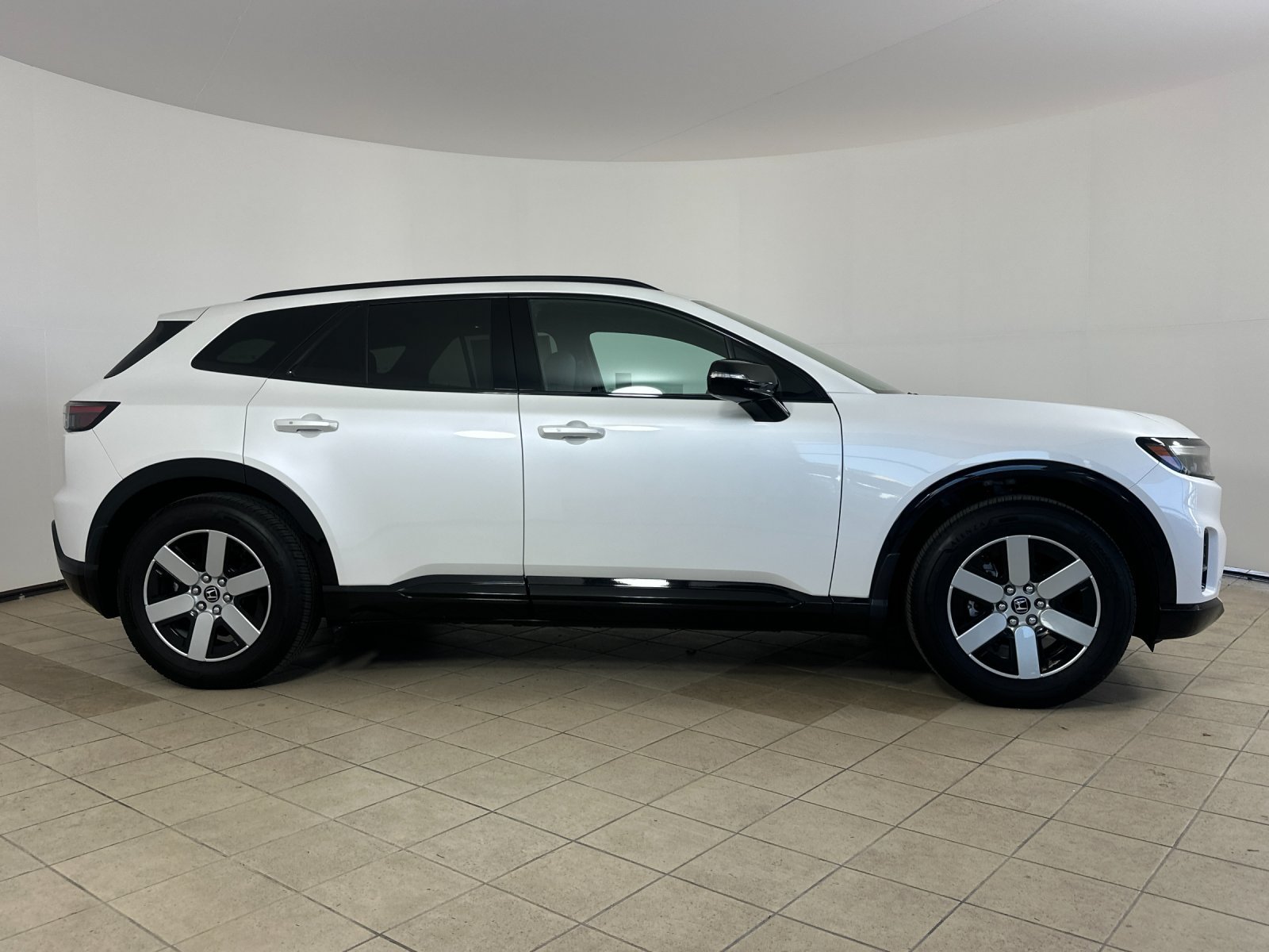 Used 2024 Honda Prologue Touring image 7