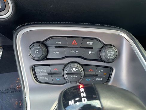 Used 2021 Dodge Challenger R/T w/ Shaker Package image 17