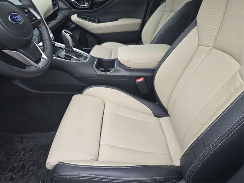 Used 2025 Subaru Outback Limited XT image 12
