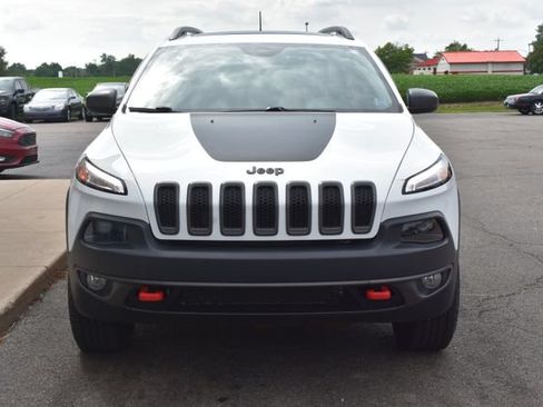Used 2017 Jeep Cherokee Trailhawk w/ Comfort & Convenience Group AWD/4WD image 15