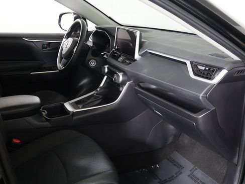 Used 2024 Toyota RAV4 LE AWD/4WD image 19