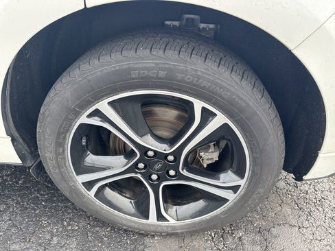 Certified 2024 Ford Edge ST w/ Equipment Group 401A image 47