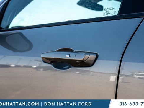 Used 2025 GMC Acadia Elevation FWD image 29