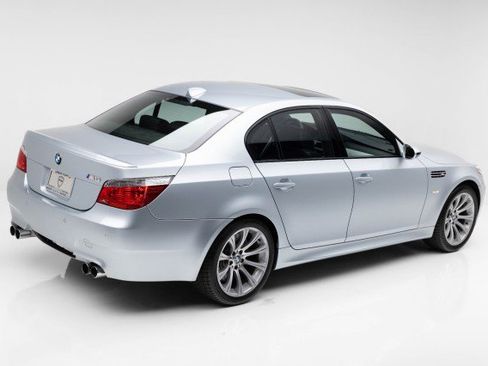 Used 2006 BMW M5 image 3