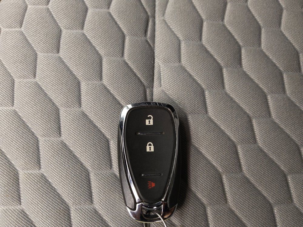 Used 2021 Chevrolet Equinox LS w/ LS Convenience Package AWD/4WD image 32