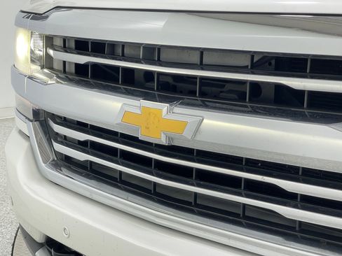 Used 2016 Chevrolet Silverado 1500 High Country image 37