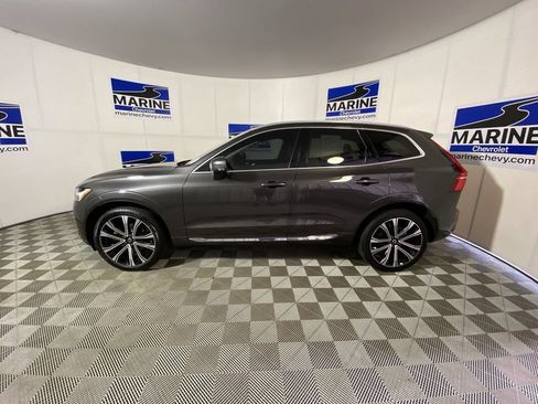 Used 2023 Volvo XC60 B5 Ultimate w/ Climate Package AWD/4WD image 10