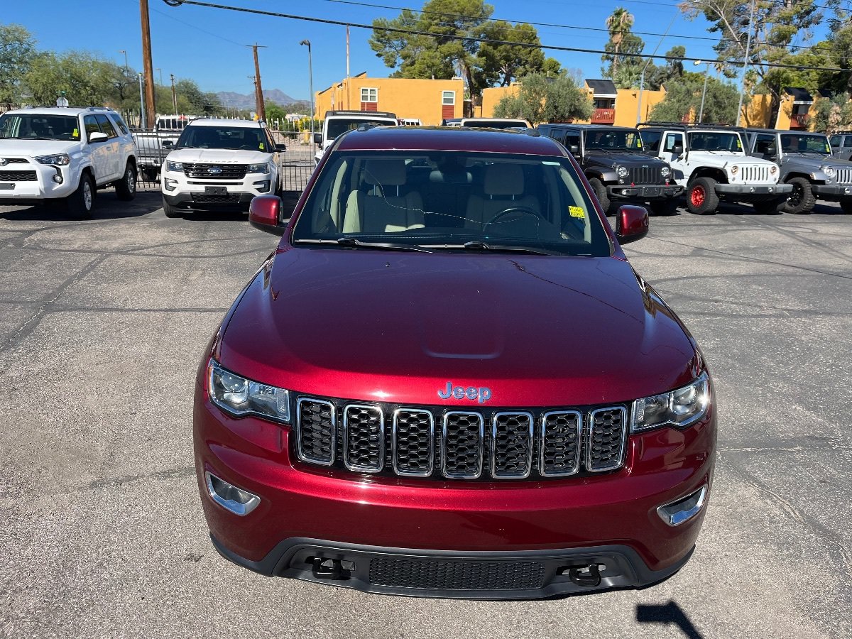Used 2020 Jeep Grand Cherokee Laredo AWD/4WD image 45