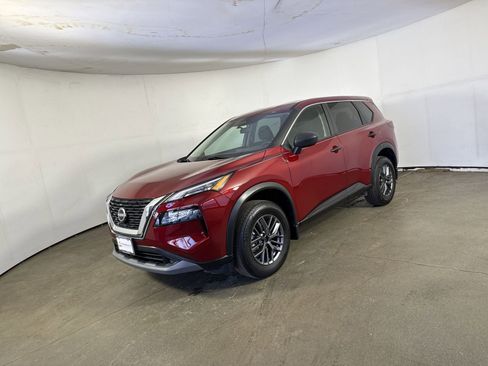 Certified 2023 Nissan Rogue S image 2