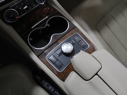 Used 2014 Mercedes-Benz CLS 550 4MATIC image 15