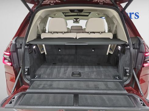 Used 2025 BMW X7 xDrive40i image 13