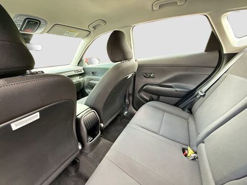 Certified 2025 Hyundai Kona SE image 23