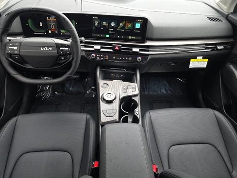 Certified 2026 Kia Sportage EX AWD/4WD image 11