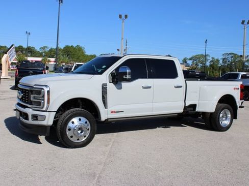 Used 2025 Ford F450 Platinum w/ Platinum Plus Package AWD/4WD image 5