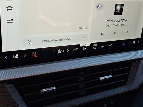 Used 2025 Ford Explorer ST image 15