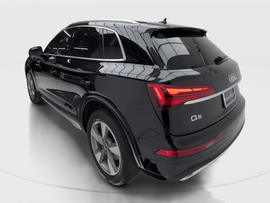 Used 2023 Audi Q5 2.0T Premium w/ Convenience Package AWD/4WD image 11