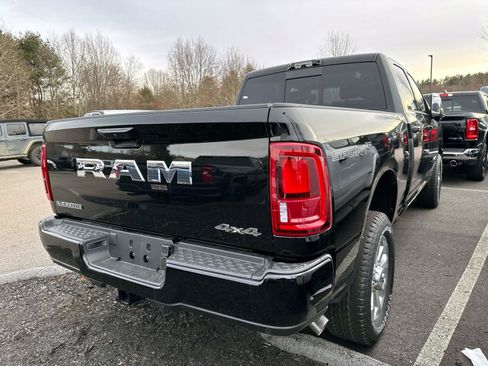 New 2026 RAM 2500 Laramie AWD/4WD image 7