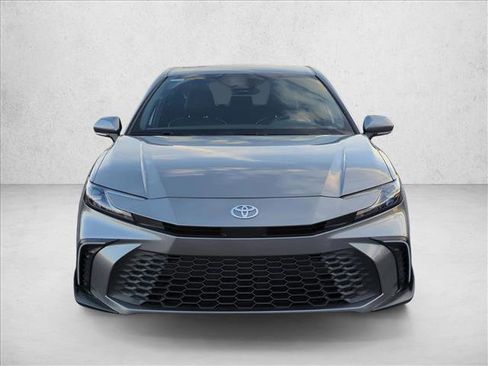 Used 2026 Toyota Camry SE w/ Multimedia Upgrade Package image 2