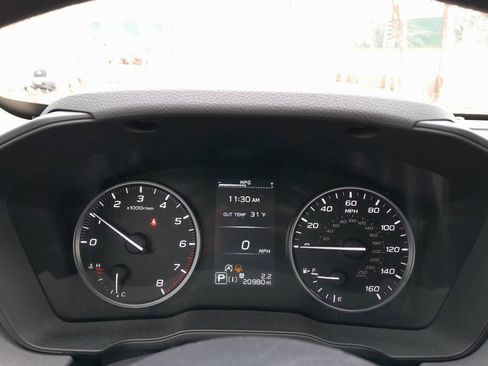 Used 2024 Subaru Crosstrek 2.0i Premium image 19