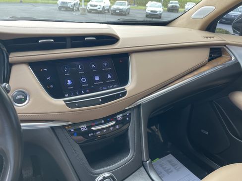 Used 2020 Cadillac XT5 Premium Luxury w/ Platinum Package image 47