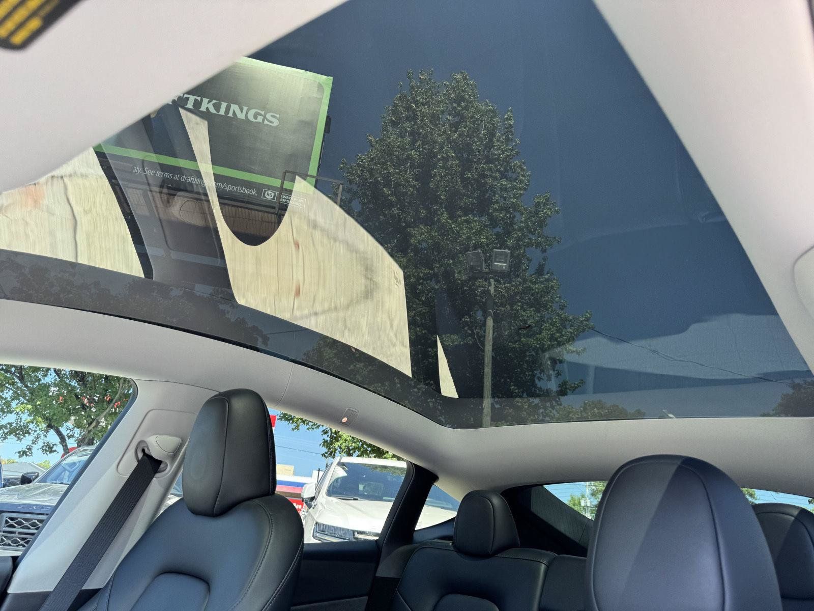 Used 2024 Tesla Model Y Long Range AWD/4WD image 5