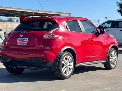 Used 2015 Nissan Juke SV w/ Technology Package image 3