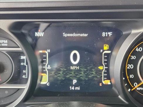 New 2025 Jeep Gladiator Sport image 11