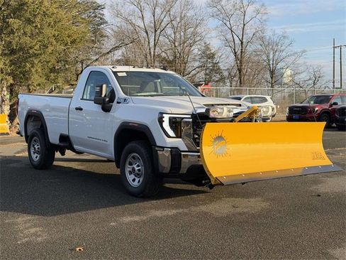 Used 2025 GMC Sierra 2500 Pro image 1