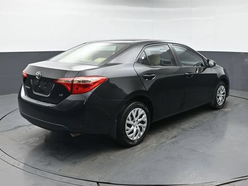 Used 2017 Toyota Corolla LE w/ Carpet Mat Package (TMS) FWD image 5