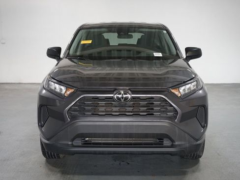 Certified 2022 Toyota RAV4 LE image 2