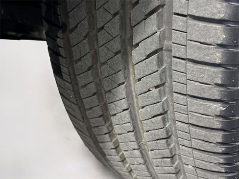 Used 2022 Jeep Grand Cherokee Limited 4xe w/ Luxury Tech Group II image 41