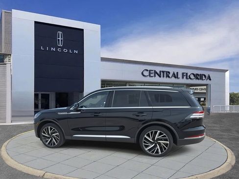 Used 2025 Lincoln Aviator Reserve w/ Equipment Group 201A image 6