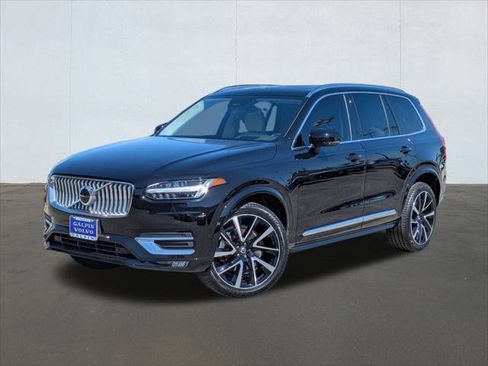 Used 2023 Volvo XC90 B5 Plus w/ Protection Package Premier AWD/4WD image 1