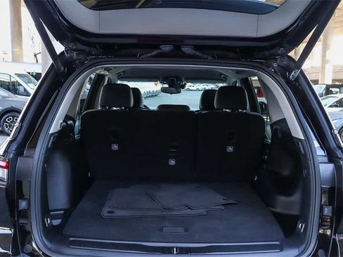 Used 2023 Jeep Grand Cherokee Limited image 27