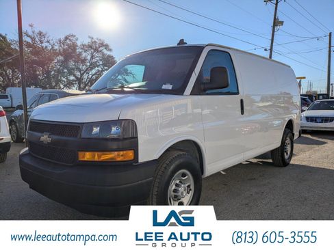 Used 2021 Chevrolet Express 2500 w/ Driver Convenience Package image 7