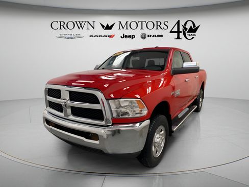Used 2018 RAM 2500 SLT AWD/4WD image 3