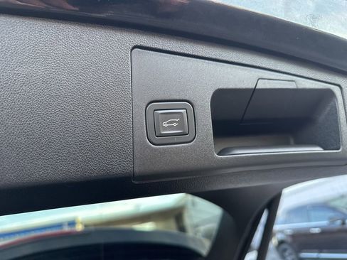 Used 2019 Cadillac XT4 Sport image 11