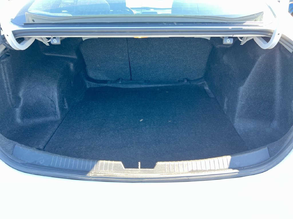 Used 2024 Chevrolet Malibu LT FWD image 21