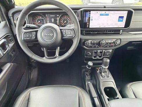 New 2026 Jeep Gladiator Sport AWD/4WD image 30