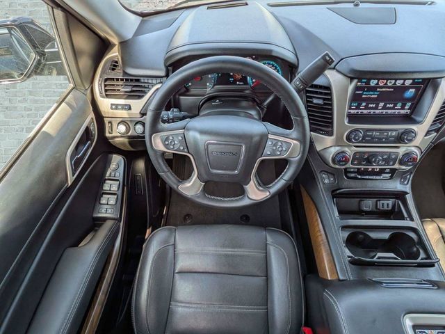 Used 2020 GMC Yukon Denali w/ Denali Ultimate Package AWD/4WD image 17